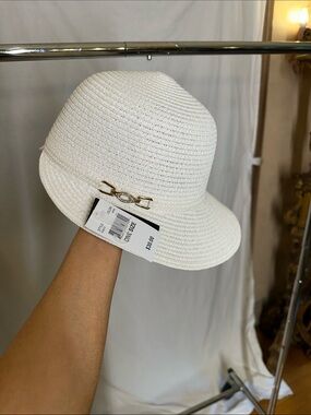 Women’s White Straw Cloche Hat with Gold Chain Accent